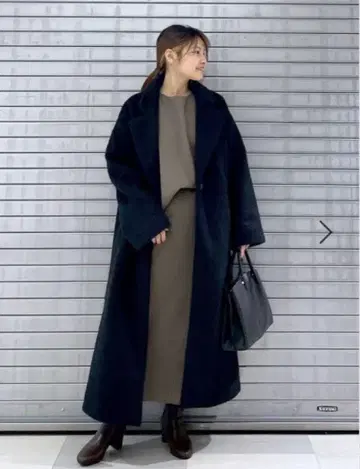 Elura 엘르 샤기 체스터 코트 블랙