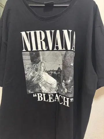 NIRVANA BLEACH 블랙 T셔츠