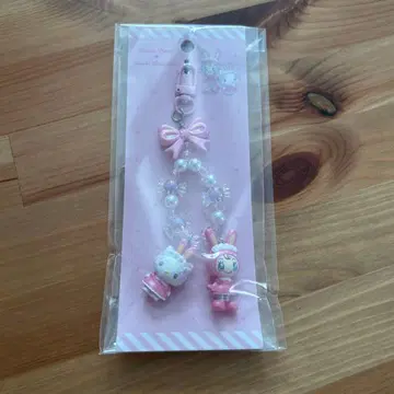 산리오 메조 피아노 키링 키티 베리에짱