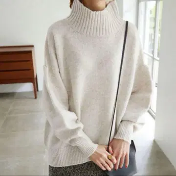 새상품급 슬로브 이에나 richess 하이넥 풀오버 니트 하이넥
