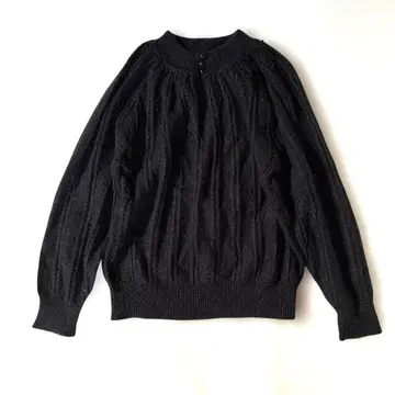 비즈 장식 블랙 울 혼방 긴팔 니트 스웨터