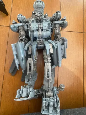 트랜스포머 스튜디오 시리즈 SS-08 블랙 아웃 정크