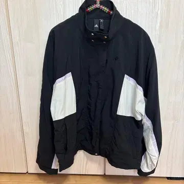 adidas 스탠드 카라 나일론 자켓 블랙