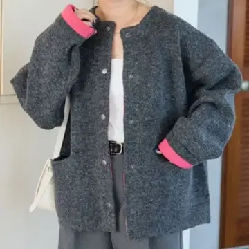 새상품 택 포함 프릭스스토어 안쪽 배색 스냅 니트 가디건