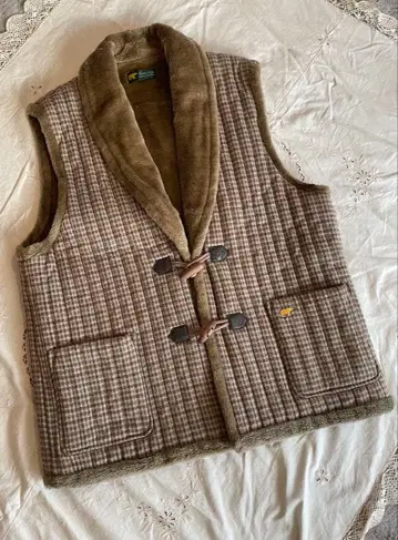 골든 베어 (Golden Bear) 체크 무늬 퀼팅 베스트