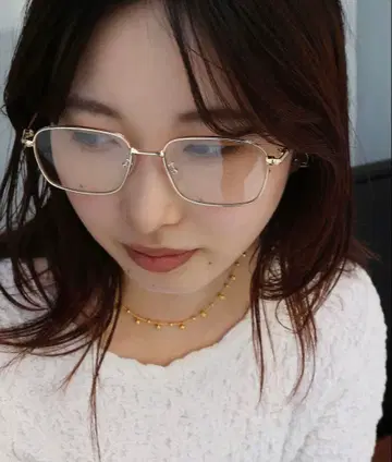 스퀘어 메탈 프레임 안경 / 골드