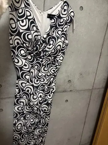 트리니티 기하학 패턴 원피스 드레스