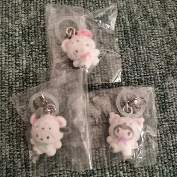 산리오 메지루시 액세서리 복슬복슬 스노우 헬로키티&포차코&쿠로미