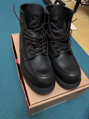 블랙 가죽 하이컷 부츠