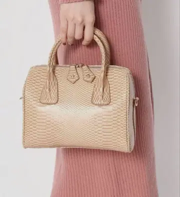 새상품 릴리 브라운 클래식 보스턴 백