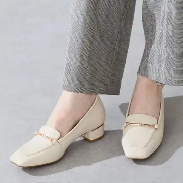 메탈릭 라인 비트 힐 로퍼