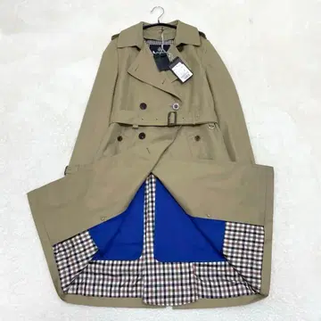 [ 컨디션 최상 ] 아쿠아 스큐텀 블루 라이너 트렌치코트 베이지 M