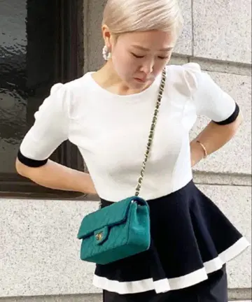 Jenne 페플럼 상의