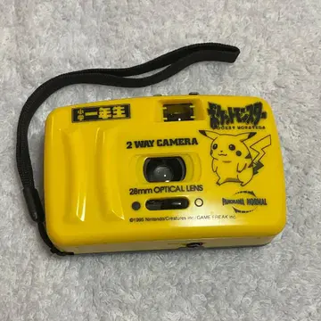 소학 일학년생 부록 피카츄 필름 카메라