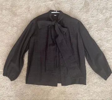 Mila Owen 보타이 블라우스 블랙