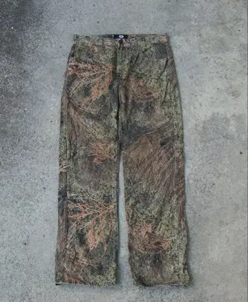 카모플라쥬 패턴 스트레이트 팬츠