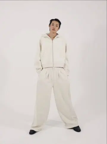 [ CS ] cropped double zip hoodie (ivory)