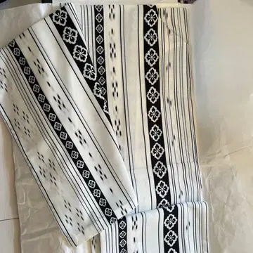 화이트 블랙 스트라이프 꽃무늬 코몬 기모노