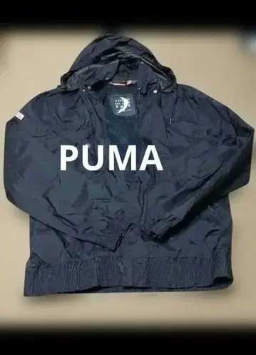 푸마의 후드 부착 윈드 브레이커입니다