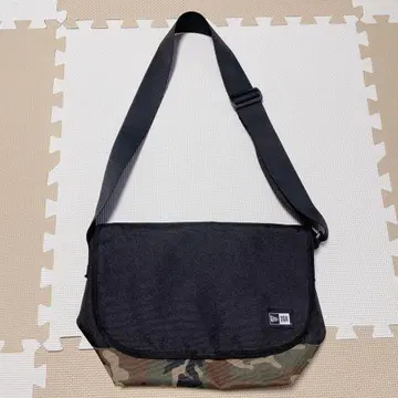 뉴에라 숄더백 블랙/카모플라쥬
