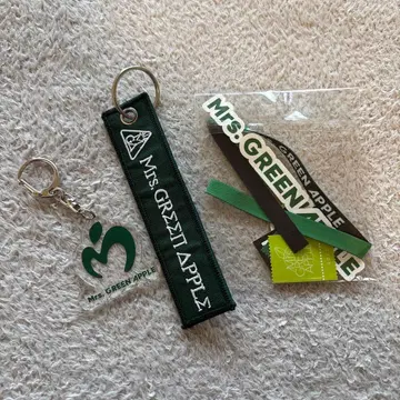 미세스 그린애플 키링과 스티커 세트