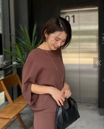 LALUTA 베이지 니트 (블랙과 화이트도 있습니다)