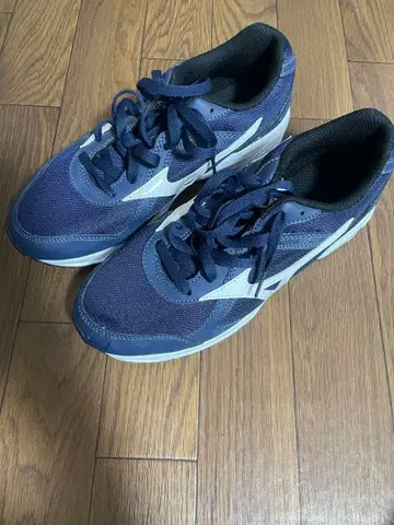 네이비 스니커즈 26.0cm