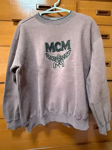 MCM 자수 로고 브라운 맨투맨 L