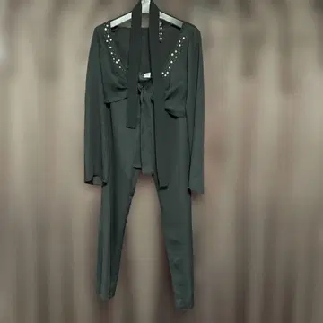 비쥬 장식 블랙스 슈트 13호