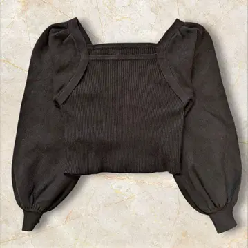 블랙 벌룬 슬리브 니트탑