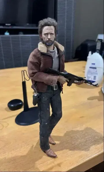 워킹 데드 릭 피규어