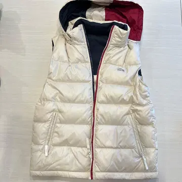 라코스테 후드 부착 다운 베스트 리버서블