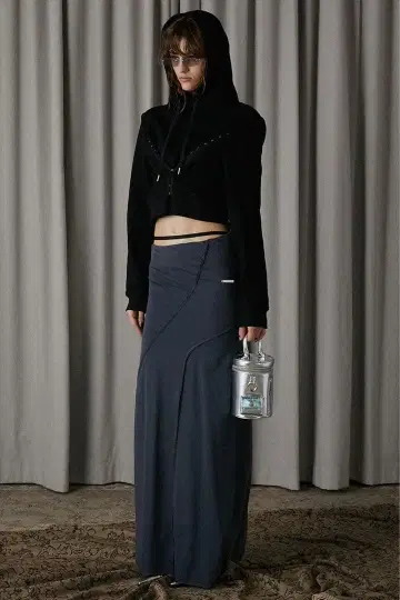 prank project 아웃심 컷 맥시 스커트