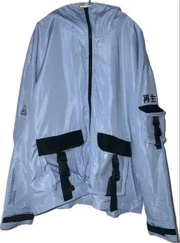 리스트리스 listless 라이트 그레이 후드 부착 나일론 자켓