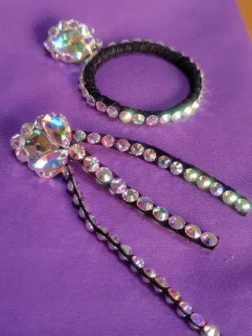 젠티의 비대칭으로 매우 유니크하고 멋스러운 귀걸이입니다.