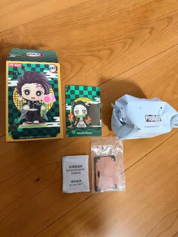 POP MART 네즈코 피규어