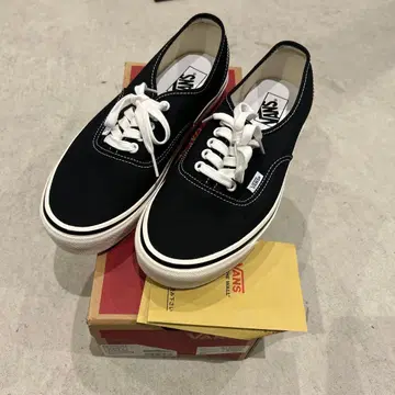 새상품 vans authentic 44D 27.5 블랙 아나하임