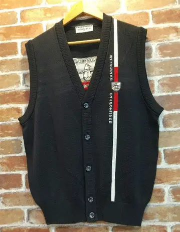 Munsingwear 네이비 베스트 버튼 포함