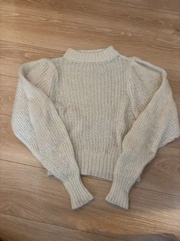 SNIDEL 아이보리 하이넥 니트