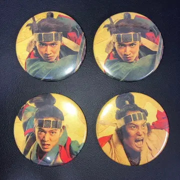 레어템 영화 팔견전 캔뱃지 4개