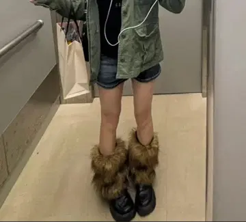 브라운 퍼 레그 워머 통굽 밑창