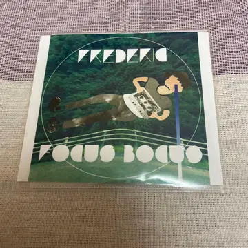 프레데릭의 CD Focus 흐리게 하기