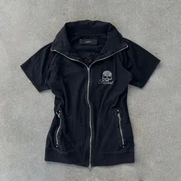 LAGUST 스컬 큐빅 V 갸루 00s 티셔츠