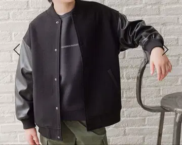 [ 새상품 ] 울리 테크 바시티 자켓 블랙 키즈 160