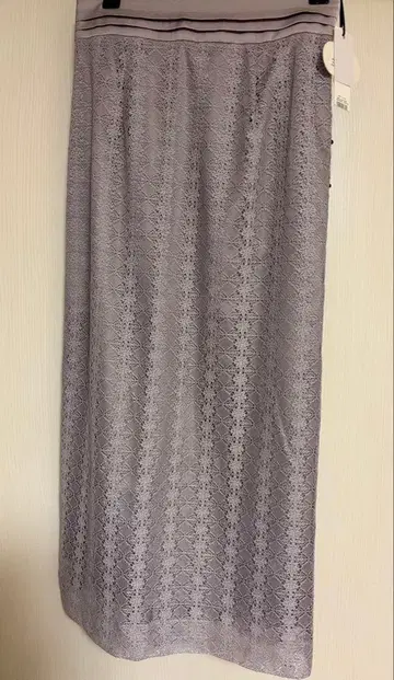 Lily Brown 릴리 브라운 라벤더 레이스 타이트 스커트