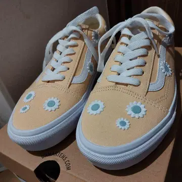 VANS 옐로우 컬러 오렌지 꽃무늬 스니커즈