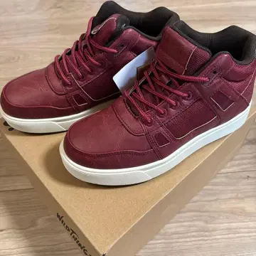 미사용 새상품 WILD THINGS 미들컷 스니커즈 부츠 [ 23.5 ]