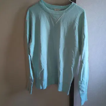 Two Moon 양V 맨투맨 트레이닝복 빈티지