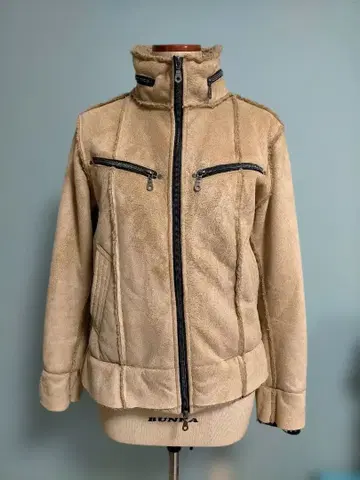 베이지 보아 자켓