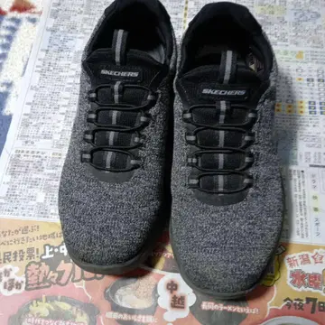 SKECHERS 그레이 스니커즈